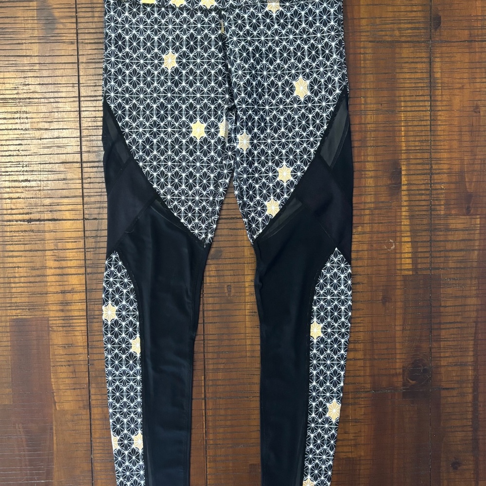 Pattern Legging - Picture 2 of 4